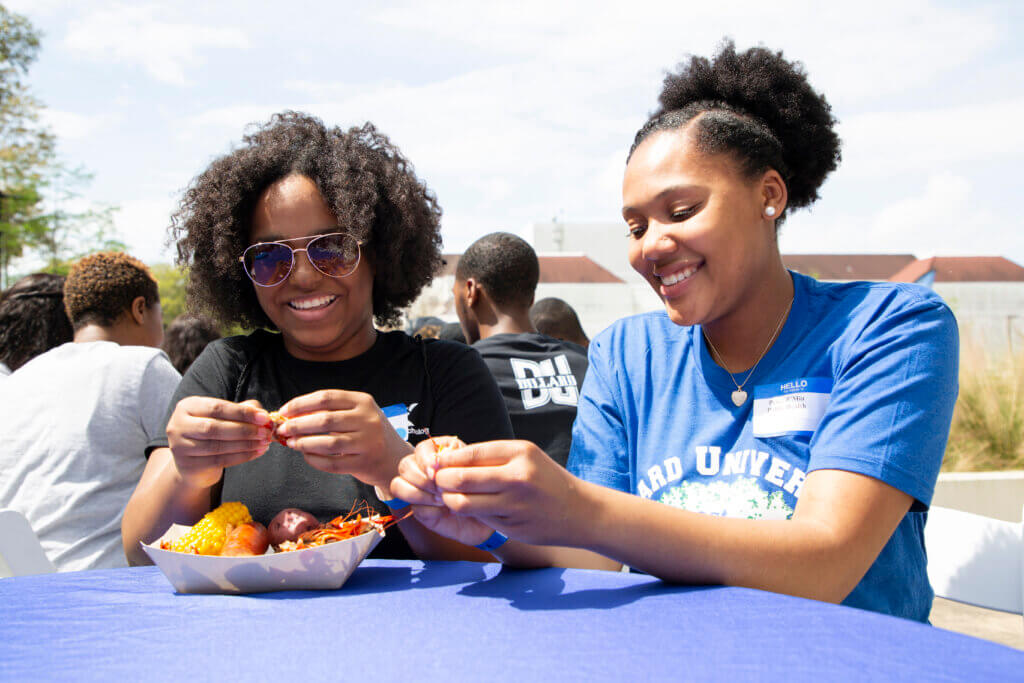 DU Decision day students on campus