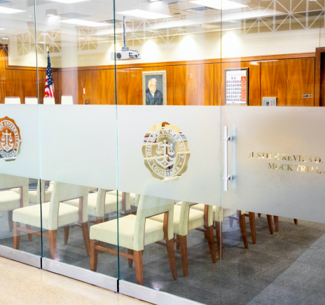 campus-courtroom